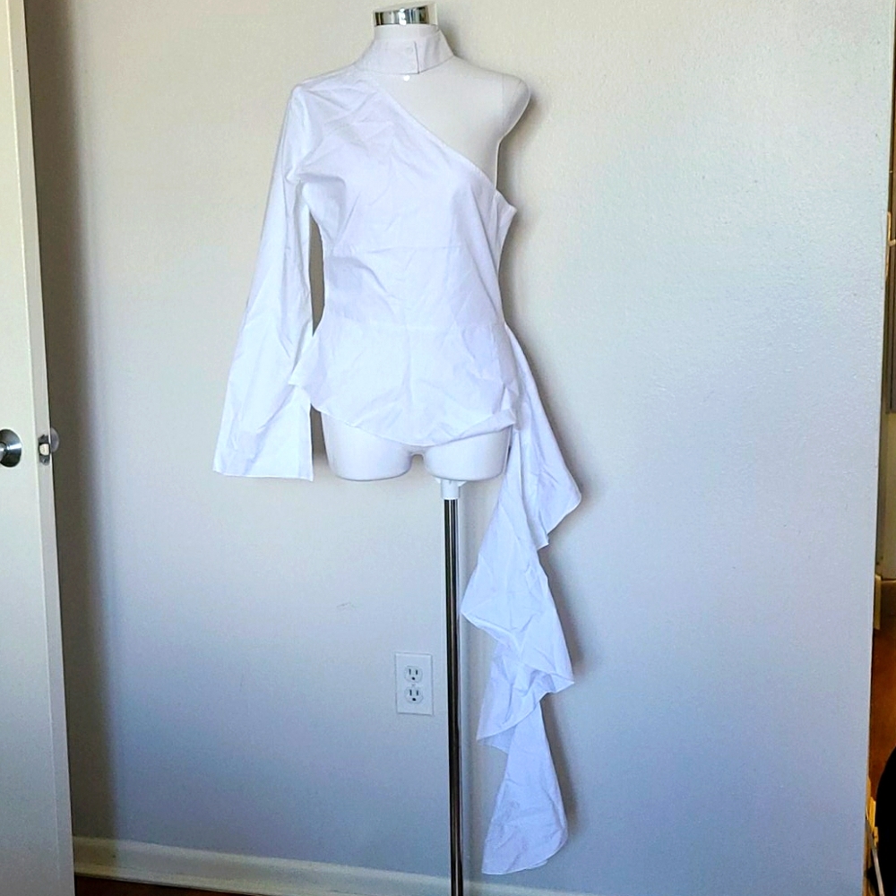 Asymetrical white top
